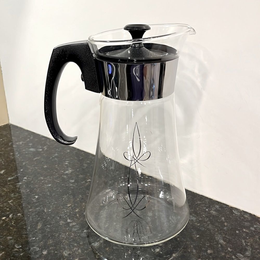 Pyrex 6 cups Coffee Pot Carafe Silver design Mid Century Glassware Vinta…